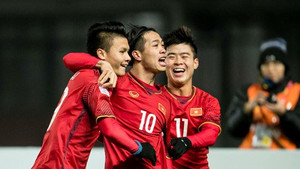 Chung kết U23 châu Á: Công Phượng giấu mẹ chuyện chấn thương