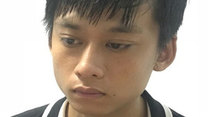 Khởi tố tài xế uy hiếp kế toán công ty cướp 200 triệu đồng