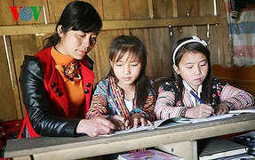 Bỏ tăng lương cho giáo viên: Ngành giáo dục có mất nhân tài?