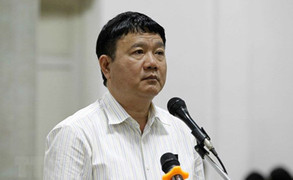 Bị cáo Đinh La Thăng: 'Ai ký văn bản ngừng thoái vốn thì phải chịu trách nhiệm'
