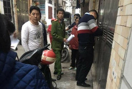 Chồng cũ tạt axit vợ trước mặt con gái 8 tuổi