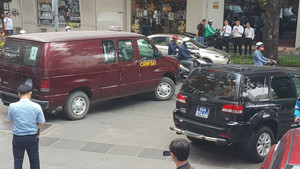 Khách mất 245 tỷ đồng: Công an khám xét ngân hàng Eximbank chi nhánh TP.HCM