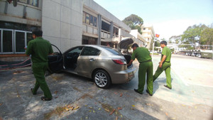 Khám nghiệm ô tô kéo lê nạn nhân 2km ở Vũng Tàu rồi bỏ trốn