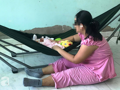 Thiếu nữ bị anh rể hiếp dâm, sinh con ở tuổi 16: Vì sao không khởi tố vụ án?