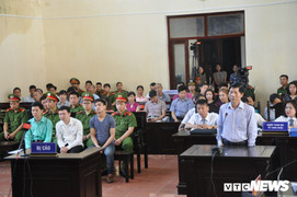 Bị triệu tập đột xuất, PGĐ Bệnh viện đa khoa Hòa Bình khai gì?