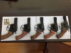 Bắt kẻ chuyên chế tạo súng để bán cho giới xã hội đen