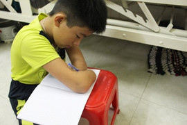 Hai dự thảo luật giáo dục 'bỏ rơi' người khuyết tật