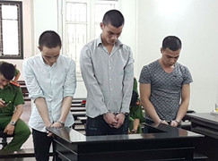 Bị 3 thanh niên 'hại đời', thiếu nữ 15 tuổi bỏ đi biệt tích