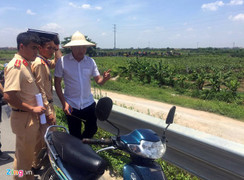 Hai cô gái chết bất thường ở Hưng Yên: Người thân mang quan tài đến trụ sở công an