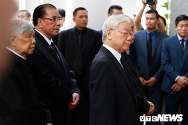 Ảnh: Lãnh đạo Đảng, Nhà nước viếng Chủ tịch nước Trần Đại Quang