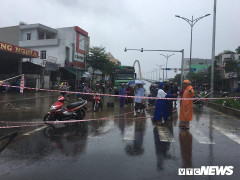 Mưa ngập lịch sử ở Đà Nẵng: Cầu vượt lớn nhất Việt Nam tê liệt