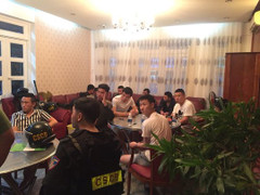 Hàng chục người Trung Quốc thuê khách sạn ở Bà Rịa - Vũng Tàu đánh bạc trực tuyến, làm thẻ ATM giả