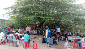 Gần 100 cảnh sát đột kích trường đá gà, bắt quả tang gần 120 con bạc đang sát phạt ở TP.HCM