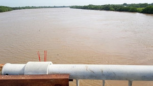 Nam dân quân tự vệ bỏ xe máy nghi nhảy cầu tự tử ở Sóc Trăng