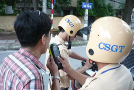 Chủ tịch Hà Nội yêu cầu mạnh tay xử lý tài xế nghiện ma túy