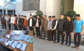 Cảnh sát hình sự đột kích sòng xóc đĩa ngày mùng 4 Tết, bắt quả tang 18 con bạc đang sát phạt