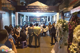 Lãnh đạo TP.HCM đến chia buồn với gia đình bà Nguyễn Thị Thu trong đêm