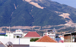 Băm nát núi Chín Khúc xây biệt thự để bán