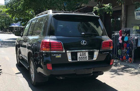 Xe Lexus biển 6666 tông đoàn người đưa tang đứng tên Công ty Phương Trang