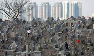 Đất cho người chết ở Hong Kong đắt gấp đôi đất cho người sống