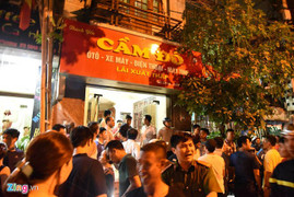 Công an kể khoảnh khắc đột nhập căn nhà giải cứu chủ tiệm cầm đồ bị kẻ cướp kề dao khống chế