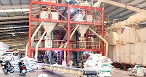 Bị cuốn vào máy trộn cám, nam công nhân chết thảm