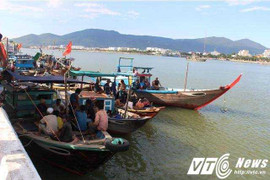 Phát hiện xác chết nghi nạn nhân vụ chìm tàu du lịch trên sông Hàn