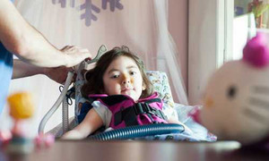 Xót xa bé gái 5 tuổi chọn cái chết để thoát khỏi bệnh tật