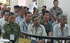 Cưỡng chế đất quá đà, hàng loạt cựu cán bộ đi tù