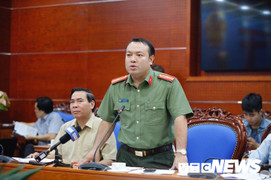 Công an Hoà Bình: Chúng tôi đang truy tìm kẻ đổ trộm dầu thải