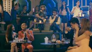 Việt Hương cùng đàn em rủ nhau 'Bắt cóc thiếu gia'