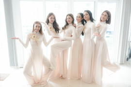 Dàn phù dâu vừa xinh vừa ‘lầy lội’ trong lễ ăn hỏi của Lan Khuê