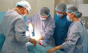 Hàng trăm viên sỏi túi mật khiến bệnh nhân bị viêm tụy cấp