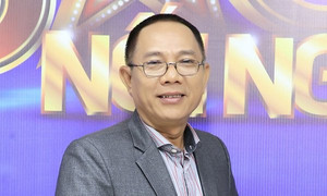 Nghệ sĩ Trung Dân tiết lộ thu nhập vài tỷ đồng một năm, có hai căn nhà ở Australia