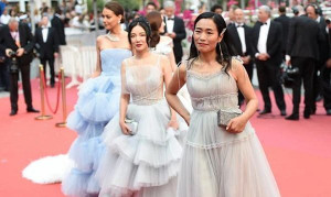Mỹ nhân Trung Quốc bỏ hàng chục nghìn USD mua vé dự thảm đỏ Cannes