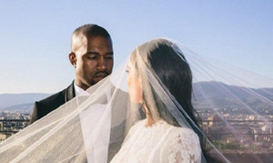 Vợ chồng Kim 'siêu vòng 3' tung ảnh kỷ niệm 5 năm ngày cưới