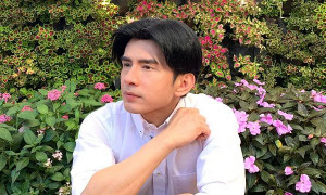 Đan Trường gây thích thú khi trở lại kiểu tóc hai mái 'huyền thoại'