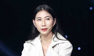 Người mẫu từng gây xôn xao vì gầy trơ xương: Tưởng chết khi đang trị bệnh, bị chửi bới vì ngoại hình