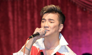 Đàm Vĩnh Hưng suýt khóc, xúc động khi nhớ lại thuở hàn vi