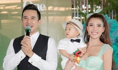 Vợ chồng Thúy Diễm – Lương Thế Thành xúc động trong tiệc sinh nhật 1 tuổi của con trai