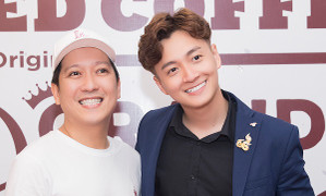 Trường Giang lẻ bóng đến chúc mừng Ngô Kiến Huy lấn sân kinh doanh