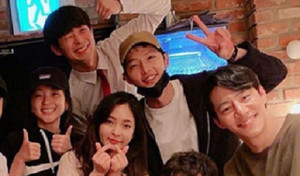 Song Joong Ki lần đầu xuất hiện sau ồn ào ly hôn Song Hye Kyo