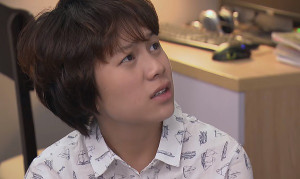 'Về nhà đi con': Cư dân mạng bức xúc khi Ánh Dương ngày càng quá đà, vô lễ với chị gái