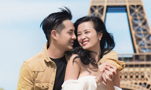 Đông Nhi - Ông Cao Thắng nắm tay nhau đi khắp thế gian suốt 10 năm thanh xuân đầy ngọt ngào