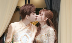 Thu Thủy cùng chồng trẻ diện áo dài đôi, rạng rỡ trong lễ cưới