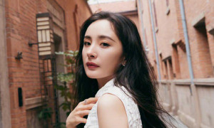 Hậu ly hôn, Dương Mịch khoe triệt để lợi thế eo thon chân dài