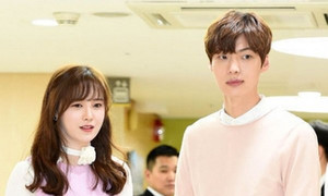 Công ty quản lý và chồng trẻ diễn viên ‘Vườn sao băng’ bị chỉ trích sau tuyên bố ly hôn