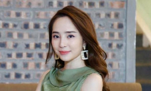 Nhiều cặp sao đình đám chia tay, Quỳnh Nga 'Về nhà đi con': 'Thức tỉnh đi, tiểu thuyết chỉ là hư cấu'