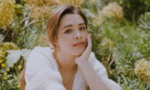 Vẻ đẹp lai ở tuổi 21 của con gái Chung Lệ Đề