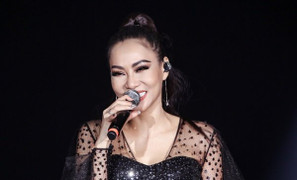 Thu Minh gây sốt khi tư vấn tâm lý cho fan chuyện 'ăn cơm trước kẻng'